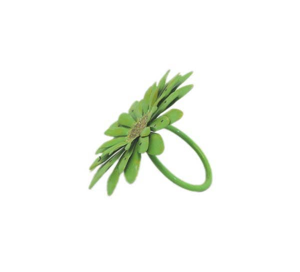 Daisy Green Enamel Napkin Ring Holder